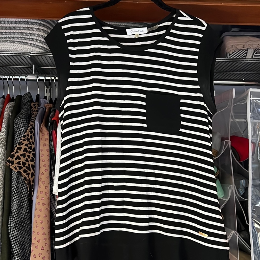 Fun casual Calvin Klein tee